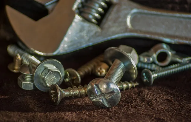 bolt, screw, fixation, nut, clamp, bolt, bolt, bolt, screw, screw, screw, screw, screw, fixation, fixation, fixation, fixation, fixation. Picking repair materials for miniature mistakes by reversibility