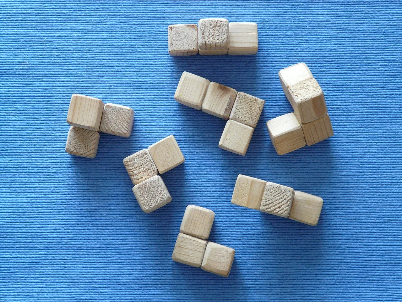 jigsaw, dice, wooden block, toy, wooden toys, puzzle, to build, puzzle piece, wood, jigsaw, wooden block, puzzle, puzzle, puzzle, puzzle, puzzle. Choosing miniature materials: basswood, wood movement and cheap substitutions that fail