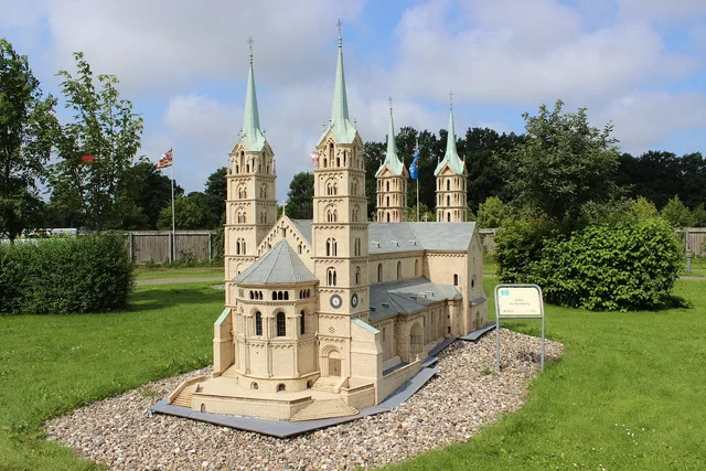 to reprimand, went, models, miniatures, model figures, miniature, architecture. 5 things to weigh up on miniature building mistakes